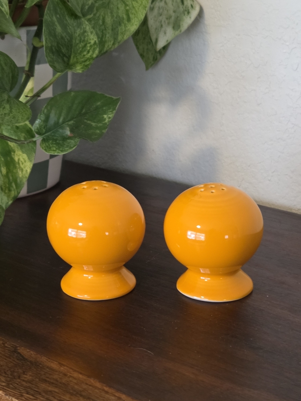 Fiestaware Homer Laughlin Orange  Ball Bulb Salt And Pepper Shakers Set Vintage